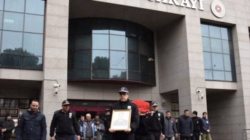 Gaz Sızıntısından Etkilenerek Ölen Memur Son Yolculuğuna Uğurlandı