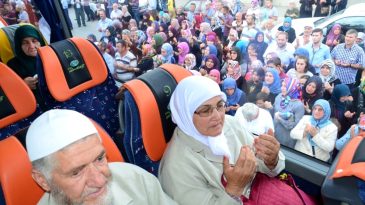 Balıkesirli Hacı adaylarının kura sevinci