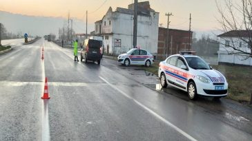 Balıkesir de aranan 18 kişi yakalandı