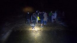 Adada mahsur kalan göçmenleri Sahil Güvenlik kurtardı