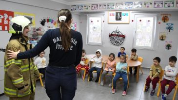Yangınla mücadelede öğrenciler farkındalık kazandı