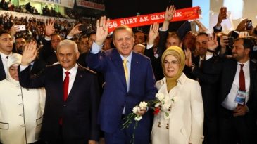Cumhurbaşkanı Erdoğan AK Parti’ye dönüyor
